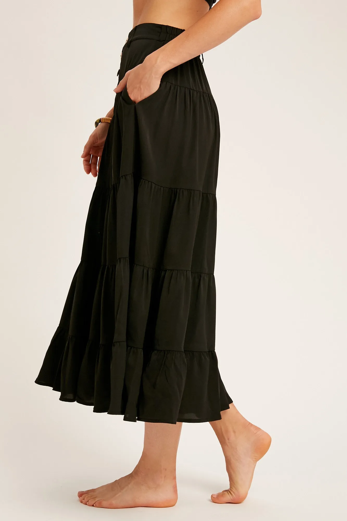 BUTTON DOWN WAIST TIERED MAXI SKIRT