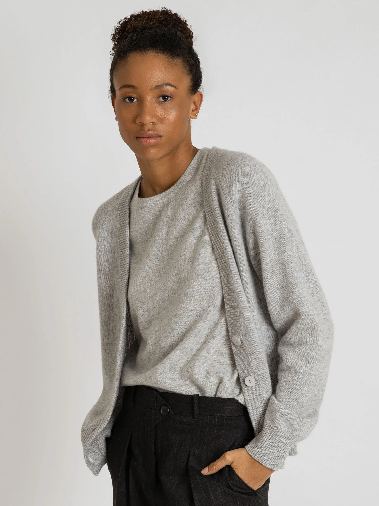 Cashmere cardigan "Eir" - light grey