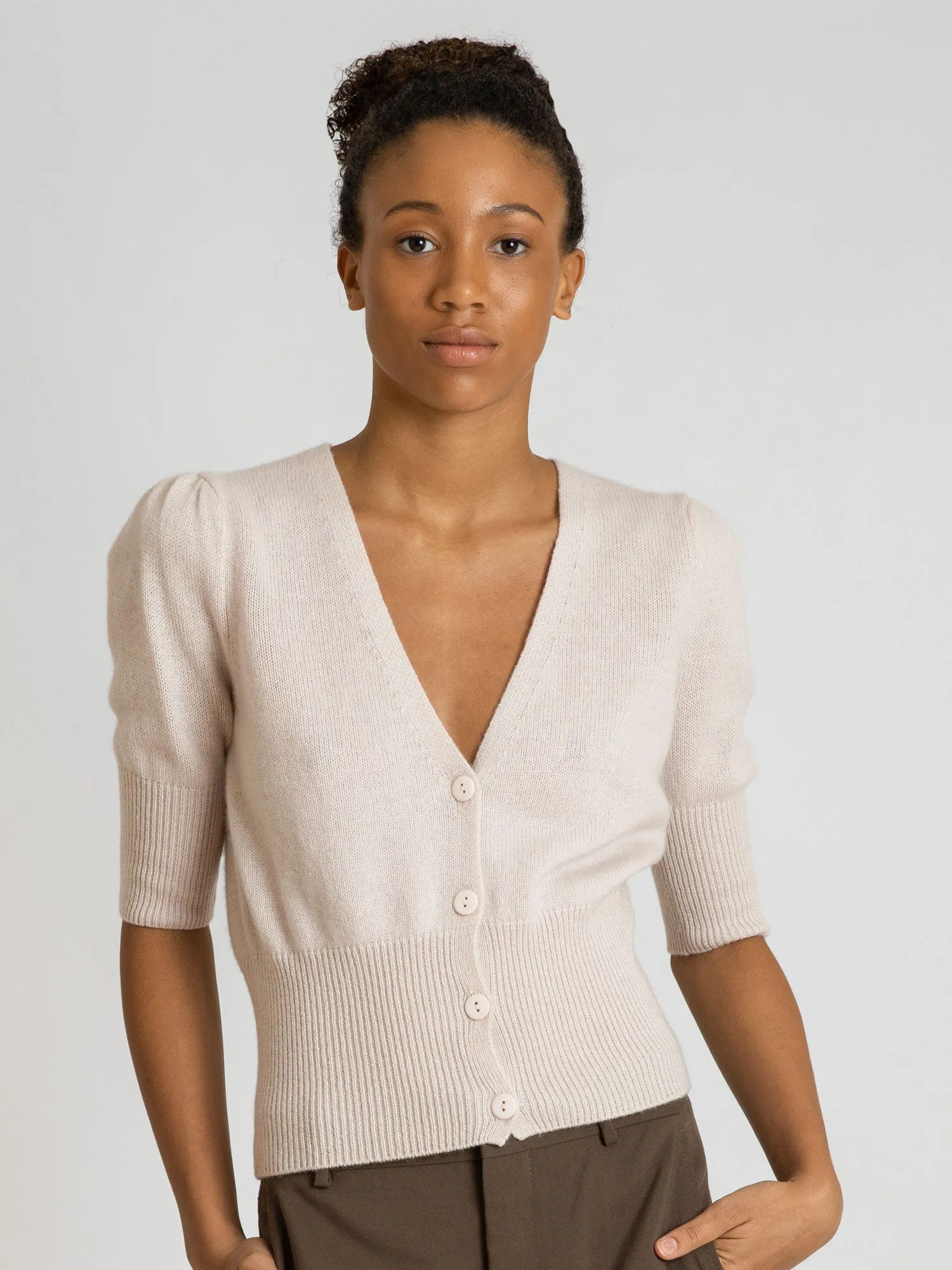 Cashmere cardigan "Grace" - pearl