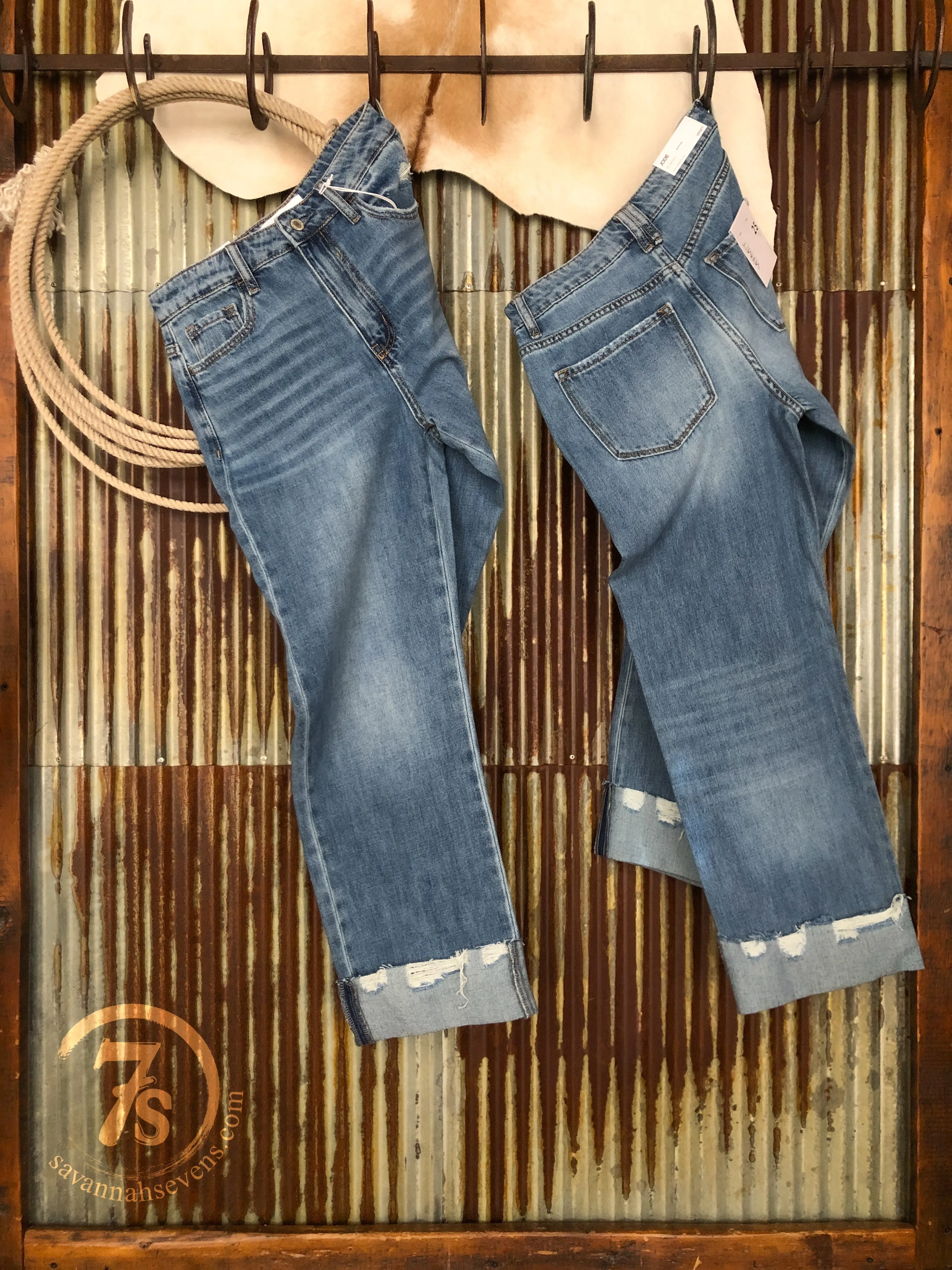 The Cayson High Rise 90's Crop Jean