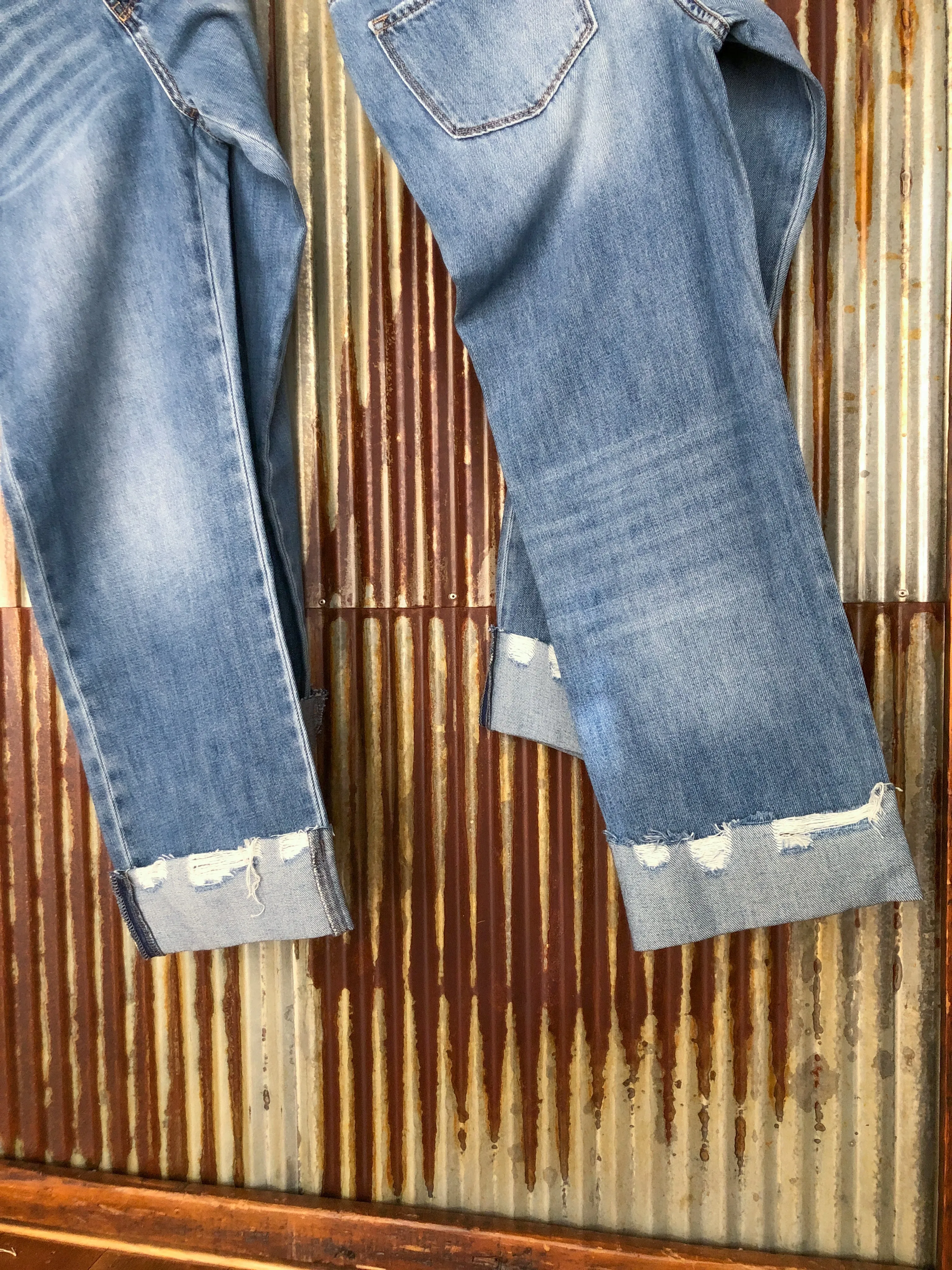 The Cayson High Rise 90's Crop Jean